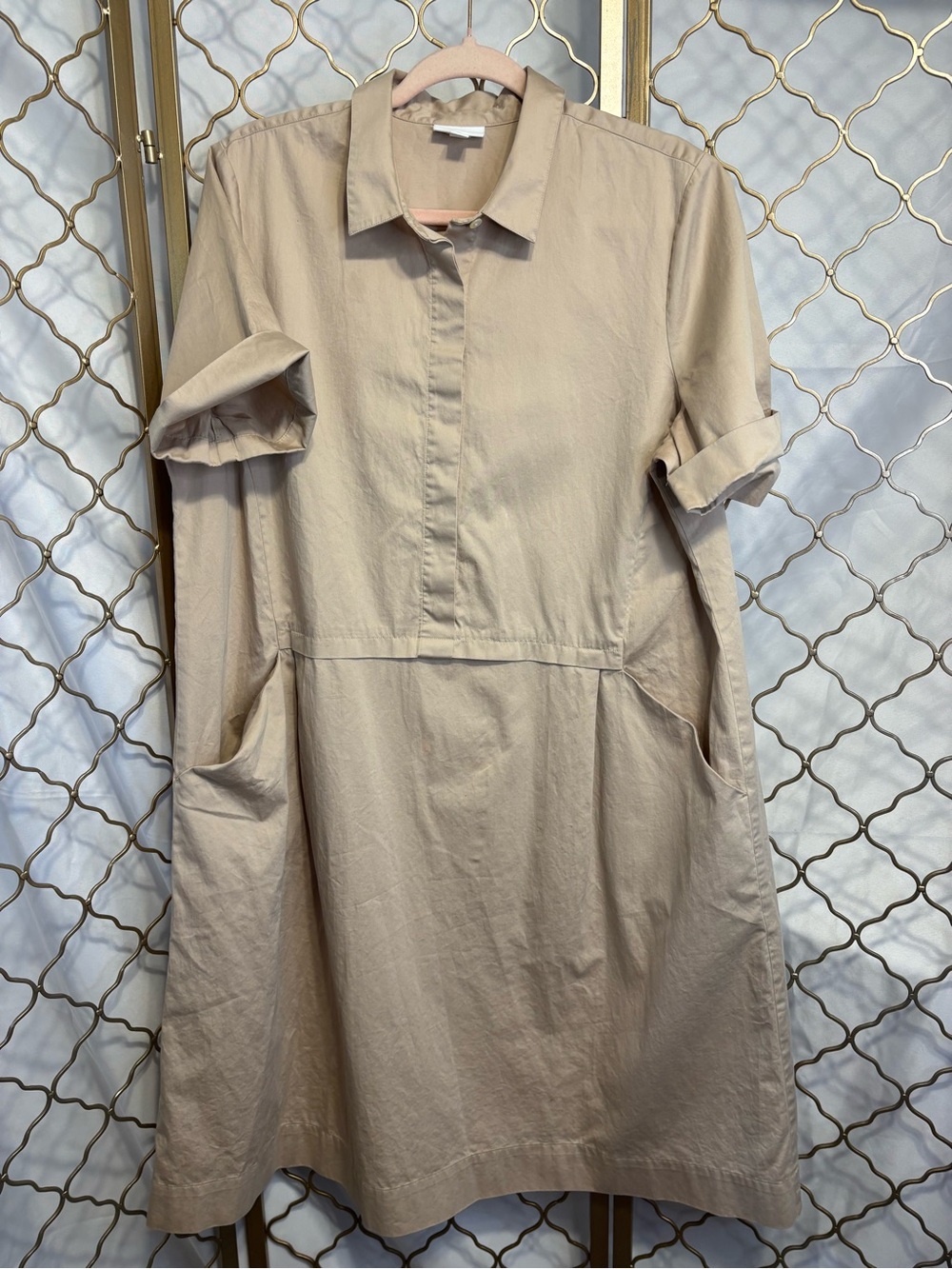 J. Jill Beige Shirt Dress with Pockets in size Large Tall, in Excellent Co